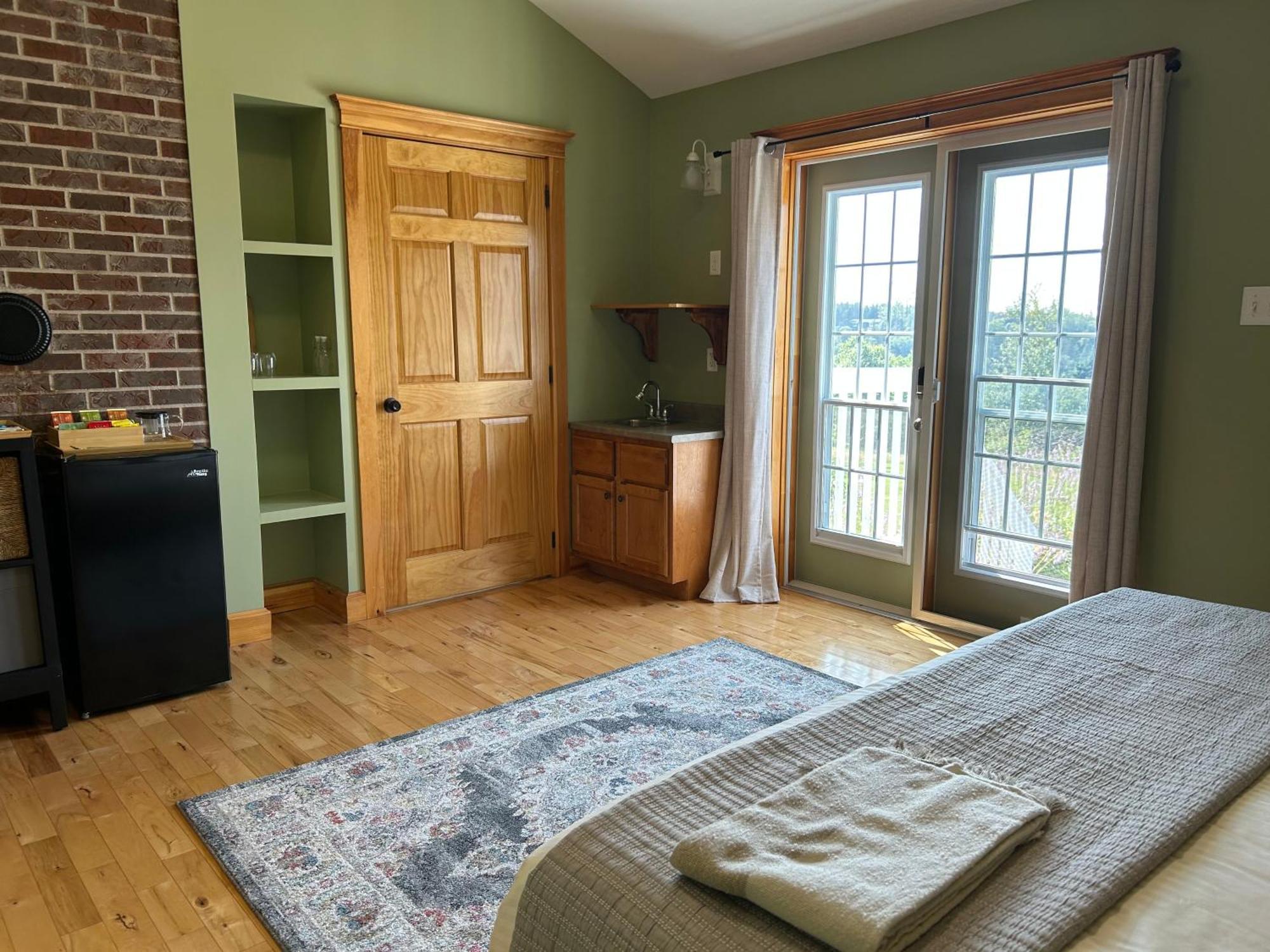 Tides Inn Guest Suites Halls Harbour 外观 照片
