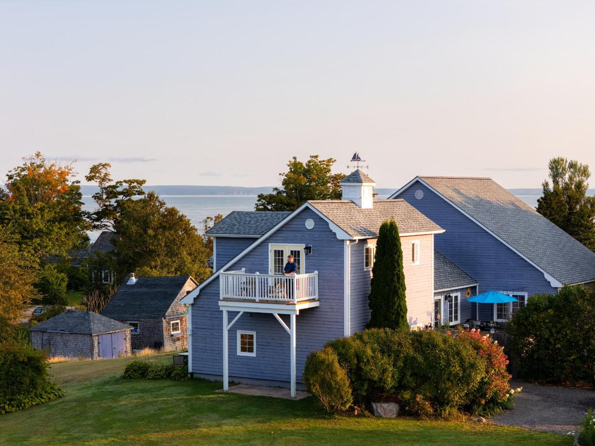 Tides Inn Guest Suites Halls Harbour 外观 照片